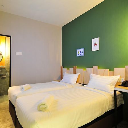 Finess Basic Hotel Malacca Eksteriør billede